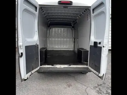 Photo 46 Peugeot Boxer Gén. II Ph3 NG2 Pack Asphalt Connect 4