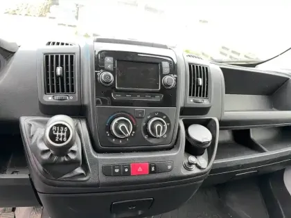 Photo 49 Peugeot Boxer Gén. II Ph3 NG2 Pack Asphalt Connect 4