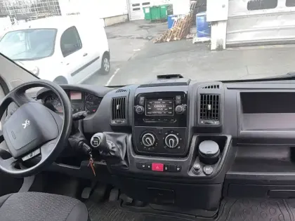 Photo 43 Peugeot Boxer Gén. II Ph3 NG2 Pack Asphalt Connect 4