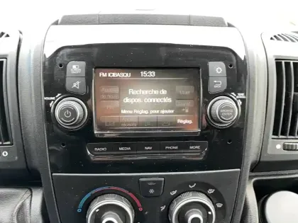 Photo 63 Peugeot Boxer Gén. II Ph3 NG2 Pack Asphalt Connect 4