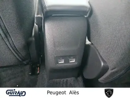 Photo 13 Peugeot 2008  PureTech 130 S&S EAT8