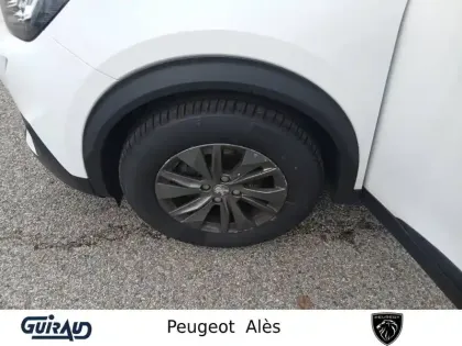 Photo 10 Peugeot 2008  PureTech 130 S&S EAT8