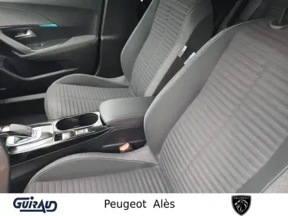 Photo 8 Peugeot 2008  PureTech 130 S&S EAT8