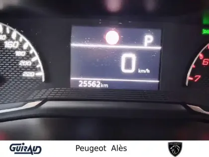 Photo 61 Peugeot 2008  PureTech 130 S&S EAT8