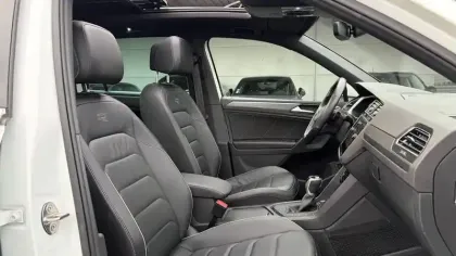 Photo 10 Volkswagen Tiguan  1.4 eHybrid 245ch DSG6