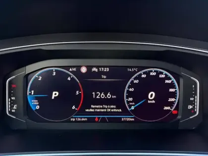 Photo 16 Volkswagen Tiguan  2.0 TDI 150ch DSG7