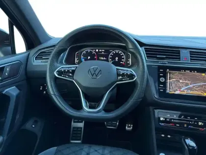 Photo 11 Volkswagen Tiguan  2.0 TDI 150ch DSG7