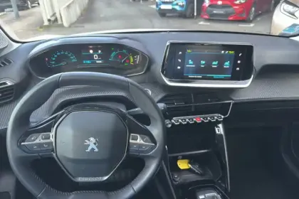 Photo 15 Peugeot 208  Electrique 50 kWh 136ch