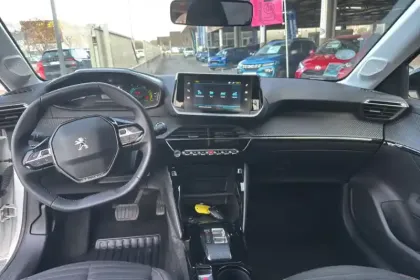 Photo 14 Peugeot 208  Electrique 50 kWh 136ch