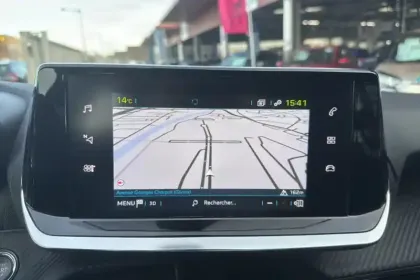 Photo 19 Peugeot 208  Electrique 50 kWh 136ch