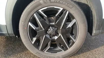 Photo 12 Peugeot 3008  Hybrid 145 e-DCS6