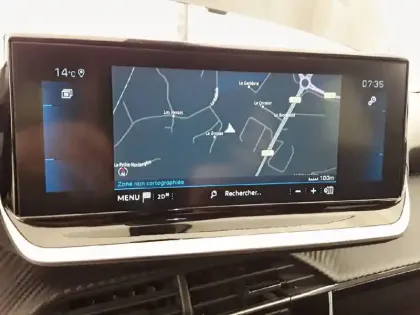 Photo 14 Peugeot 2008  PureTech 130 S&S EAT8