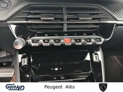 Photo 15 Peugeot 208  PureTech 100 S&S EAT8