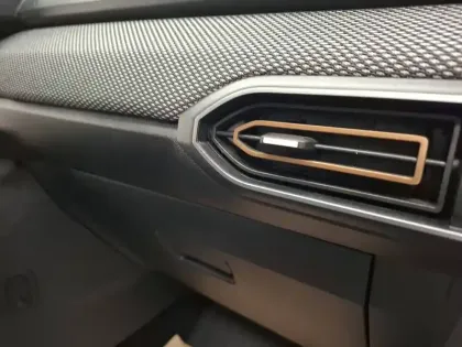 Photo 38 Dacia Sandero  ECO-G 100 GSR2