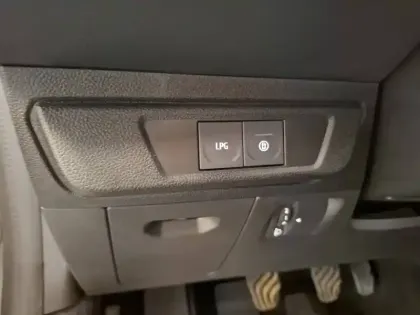 Photo 24 Dacia Sandero  ECO-G 100 GSR2