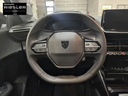 Photo 8 Peugeot 208  PureTech 100 S&S BVM6