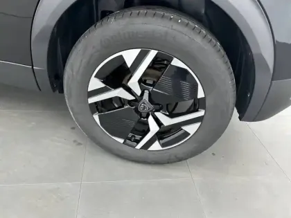 Photo 58 Peugeot 2008  Hybrid 136 e-DCS6