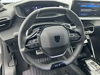 Photo 54 Peugeot 2008  Hybrid 136 e-DCS6