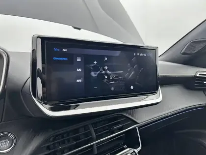 Photo 67 Peugeot 2008  Hybrid 136 e-DCS6