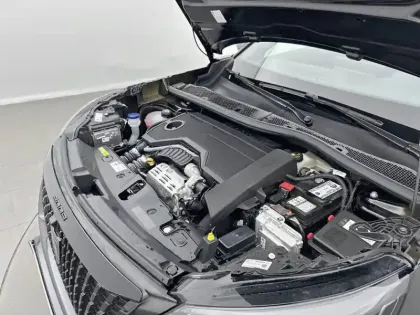 Photo 14 Peugeot 2008  Hybrid 136 e-DCS6