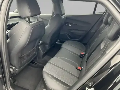 Photo 57 Peugeot 2008  Hybrid 136 e-DCS6