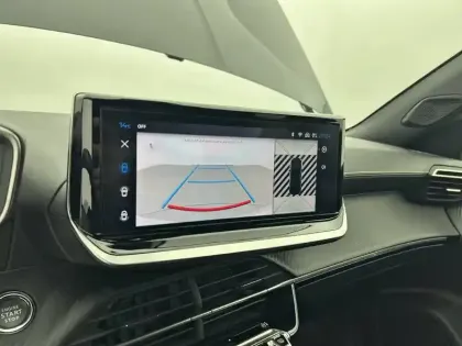 Photo 68 Peugeot 2008  Hybrid 136 e-DCS6