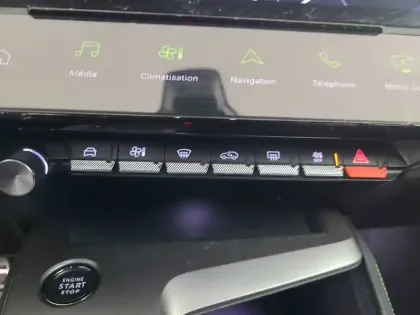 Photo 19 Peugeot 408  Hybrid 145 e-DCS6