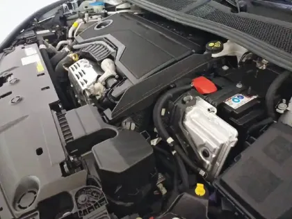 Photo 68 Peugeot 408  Hybrid 145 e-DCS6