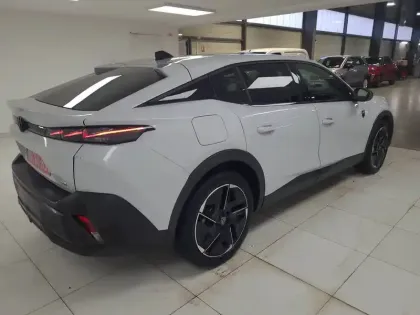 Photo 5 Peugeot 408  Hybrid 145 e-DCS6