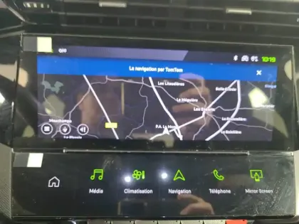 Photo 12 Peugeot 408  Hybrid 145 e-DCS6