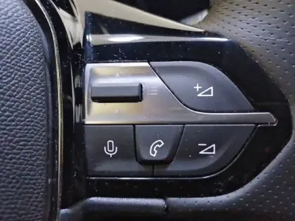 Photo 114 Peugeot 408  Hybrid 145 e-DCS6