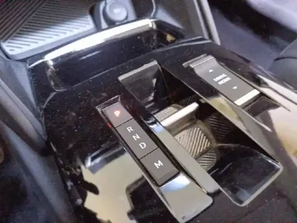 Photo 13 Citroën C4  PureTech 130 S&S EAT8