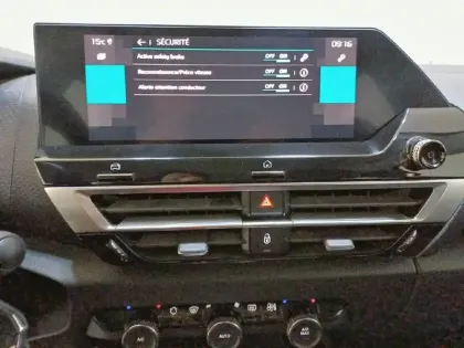 Photo 21 Citroën C4  PureTech 130 S&S EAT8