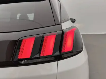 Photo 16 Peugeot 3008  1.2 Puretech 130ch S&S BVM6