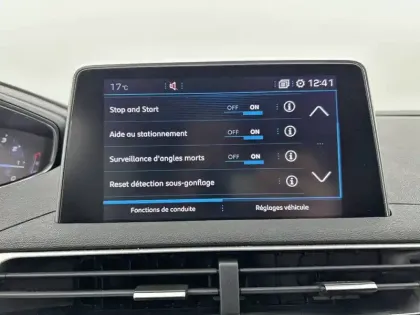 Photo 25 Peugeot 3008  1.2 Puretech 130ch S&S BVM6