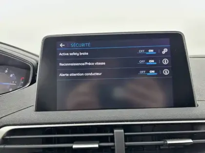 Photo 30 Peugeot 3008  1.2 Puretech 130ch S&S BVM6