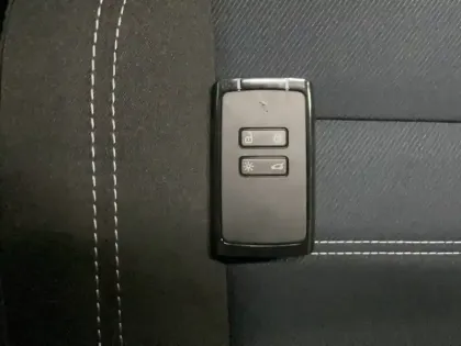 Photo 70 Dacia Jogger  Hybrid 155 7 places