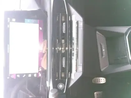 Photo 64 Renault Clio  E-Tech full hybrid 160 ch