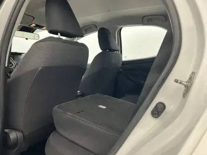 Photo 68 Toyota Yaris  Hybride 116h