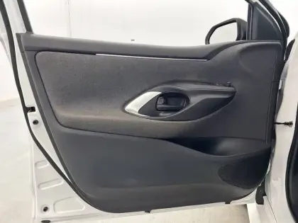 Photo 19 Toyota Yaris  Hybride 116h