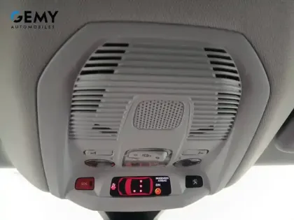 Photo 46 Peugeot 3008  Hybrid 225 e-EAT8