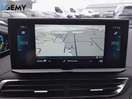 Photo 18 Peugeot 3008  Hybrid 225 e-EAT8