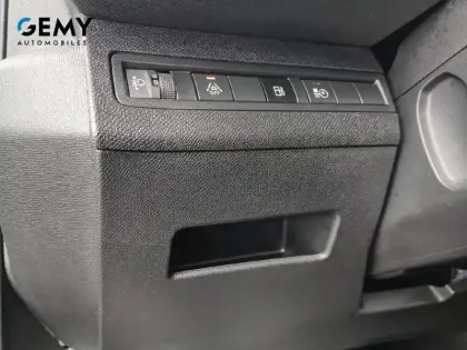 Photo 50 Peugeot 3008  Hybrid 225 e-EAT8