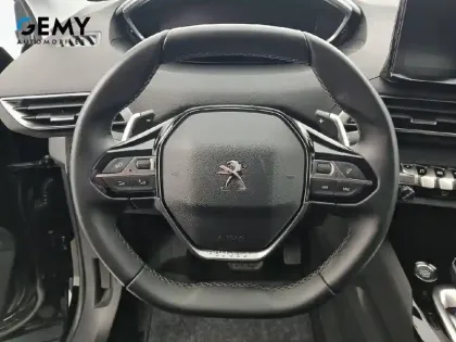 Photo 42 Peugeot 3008  Hybrid 225 e-EAT8