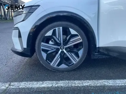 Photo 10 Renault Megane  E-Tech 220 ch autonomie confort GSR2