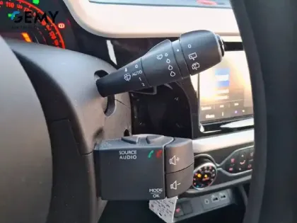 Photo 23 Renault Twingo  III SCe 65