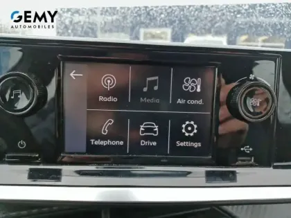 Photo 12 Peugeot 208  PureTech 75 S&S BVM5