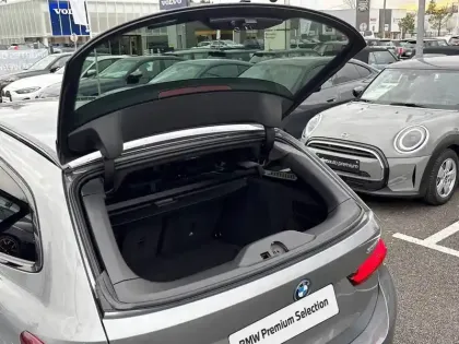 Photo 25 BMW Serie 3 Touring 330e 292 ch BVA8