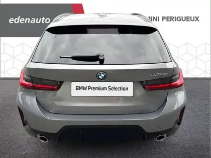 Photo 15 BMW Serie 3 Touring 330e 292 ch BVA8