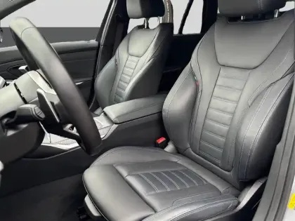 Photo 8 BMW Serie 3 Touring 330e 292 ch BVA8